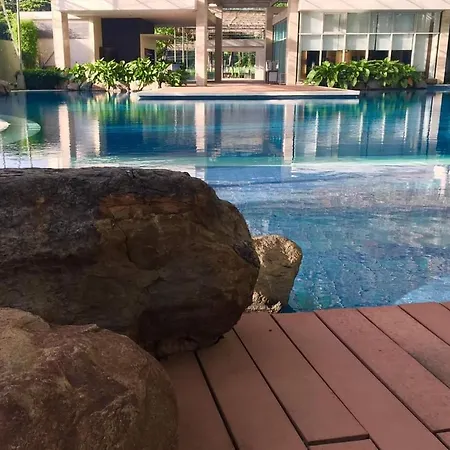 Pasig Condo Fast Wifi With Netflix And Pool Access